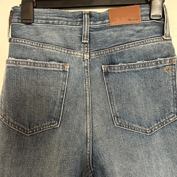 Madewell Mom Jeans in Medium Wash Size 25 NWT - Picture 8 of 10